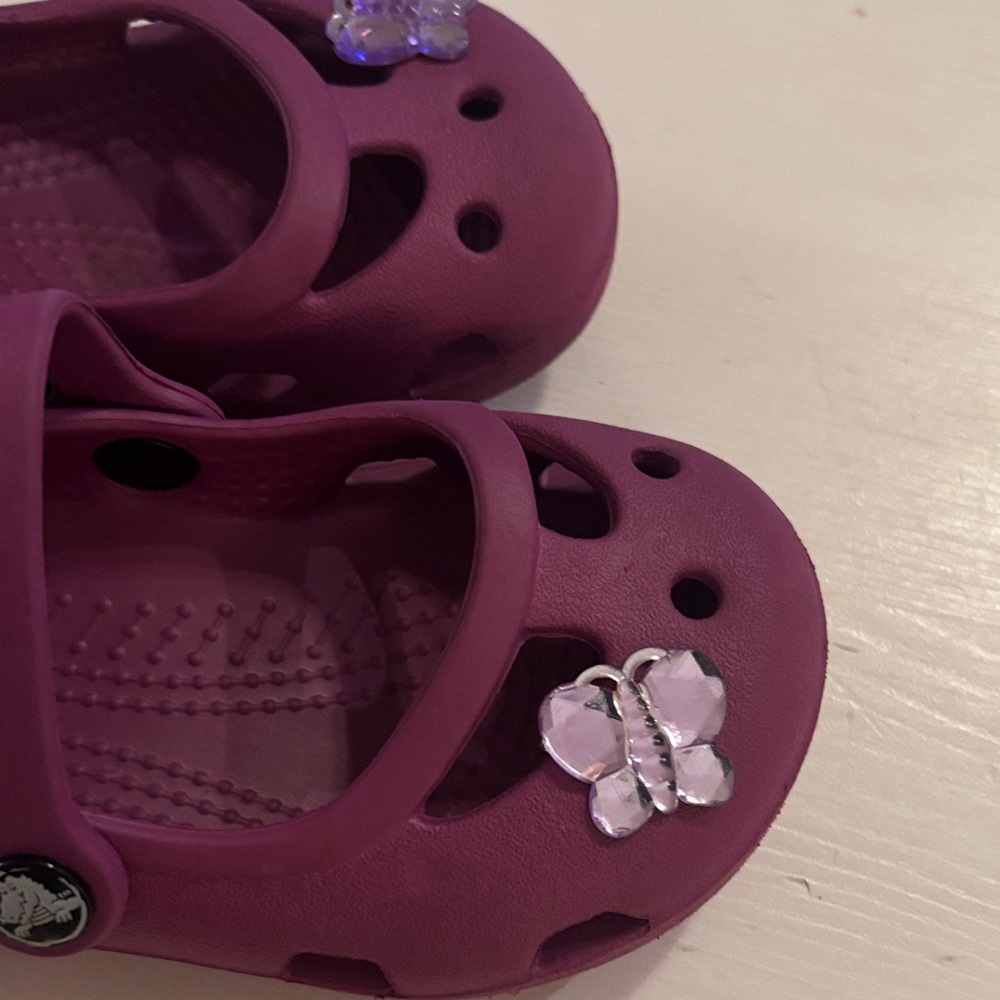 CROCS Kids Purple Sandals with Butterfly Charm - Picture 2 of 5